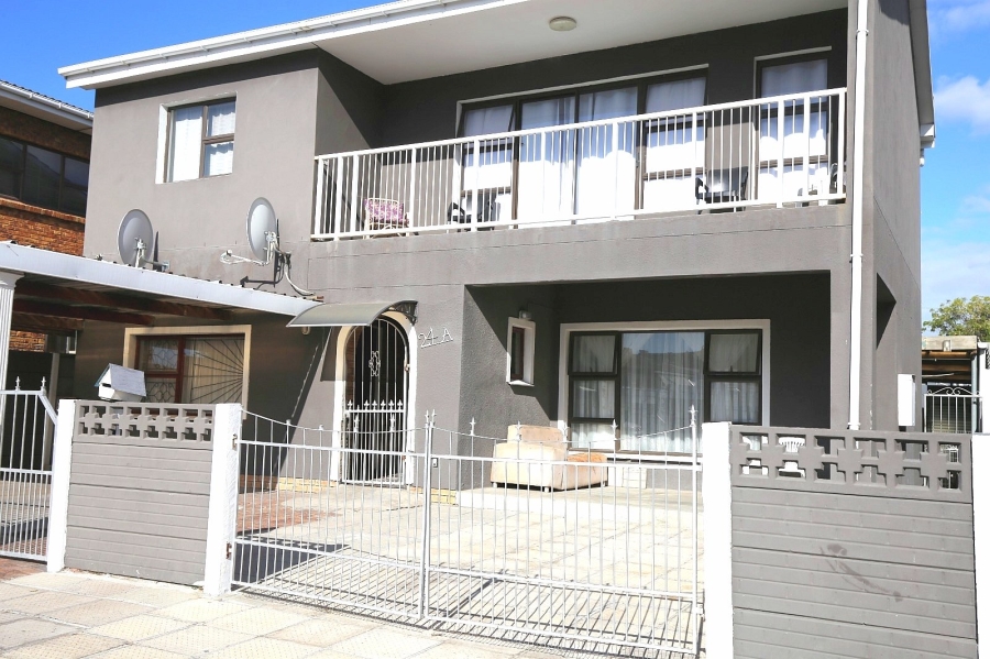 11 Bedroom Property for Sale in Ravensmead Western Cape
